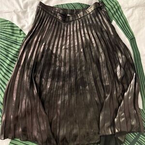 ASTR The Label Metallic Pleated Skirt